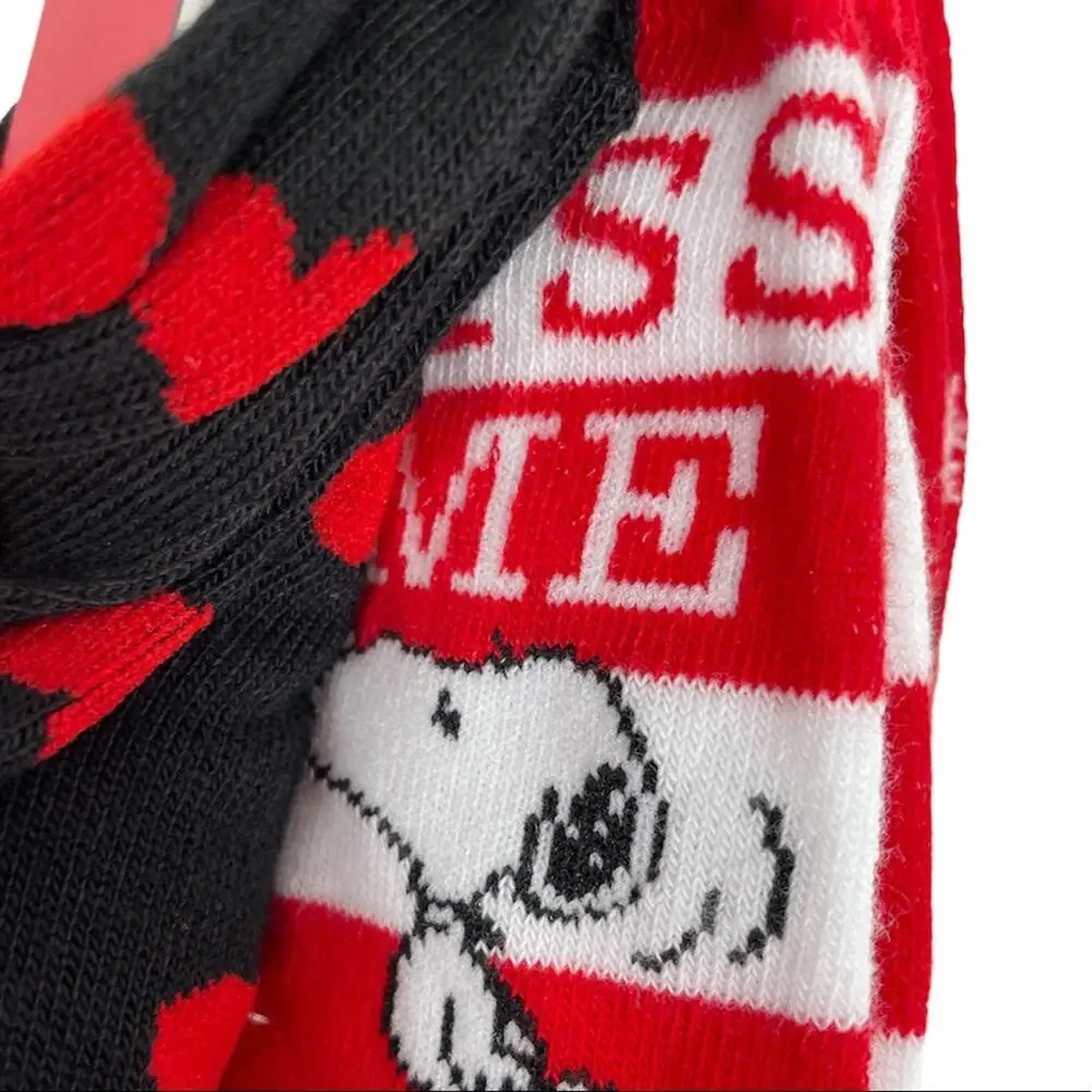 Peanuts Snoopy and Woodstock Valentine’s Socks